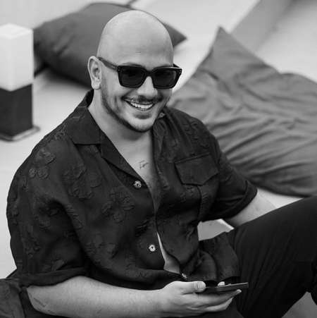 اشوان و مهیار همدست